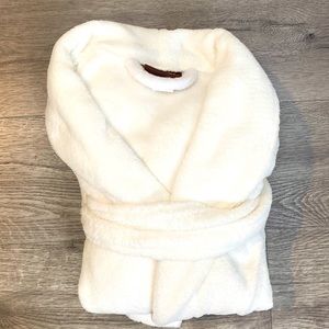 White Bathrobe Ensemble Makes a Perfect Holiday Gift!  Never Worn.